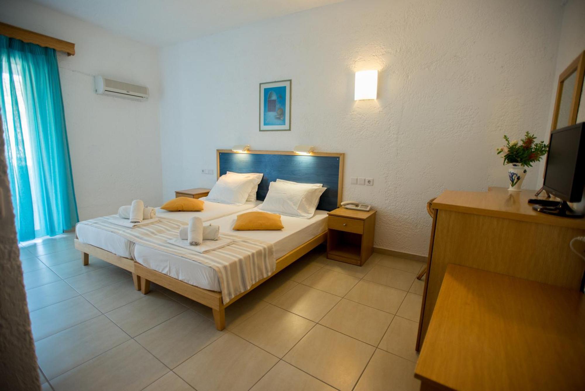 Neos Ikaros Hotel Agia Galini Eksteriør billede